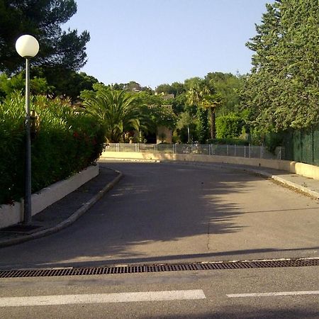 Superb Apartment With Balcony Near The Beach Saint-Raphaël Zewnętrze zdjęcie