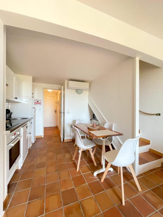 Superb Apartment With Balcony Near The Beach Saint-Raphaël Zewnętrze zdjęcie